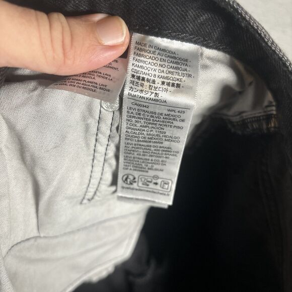 Levi’s 501 Jeans Men’s Size 32x30 Fits 34x29 Black Distressed Button Fly - Picture 9 of 16